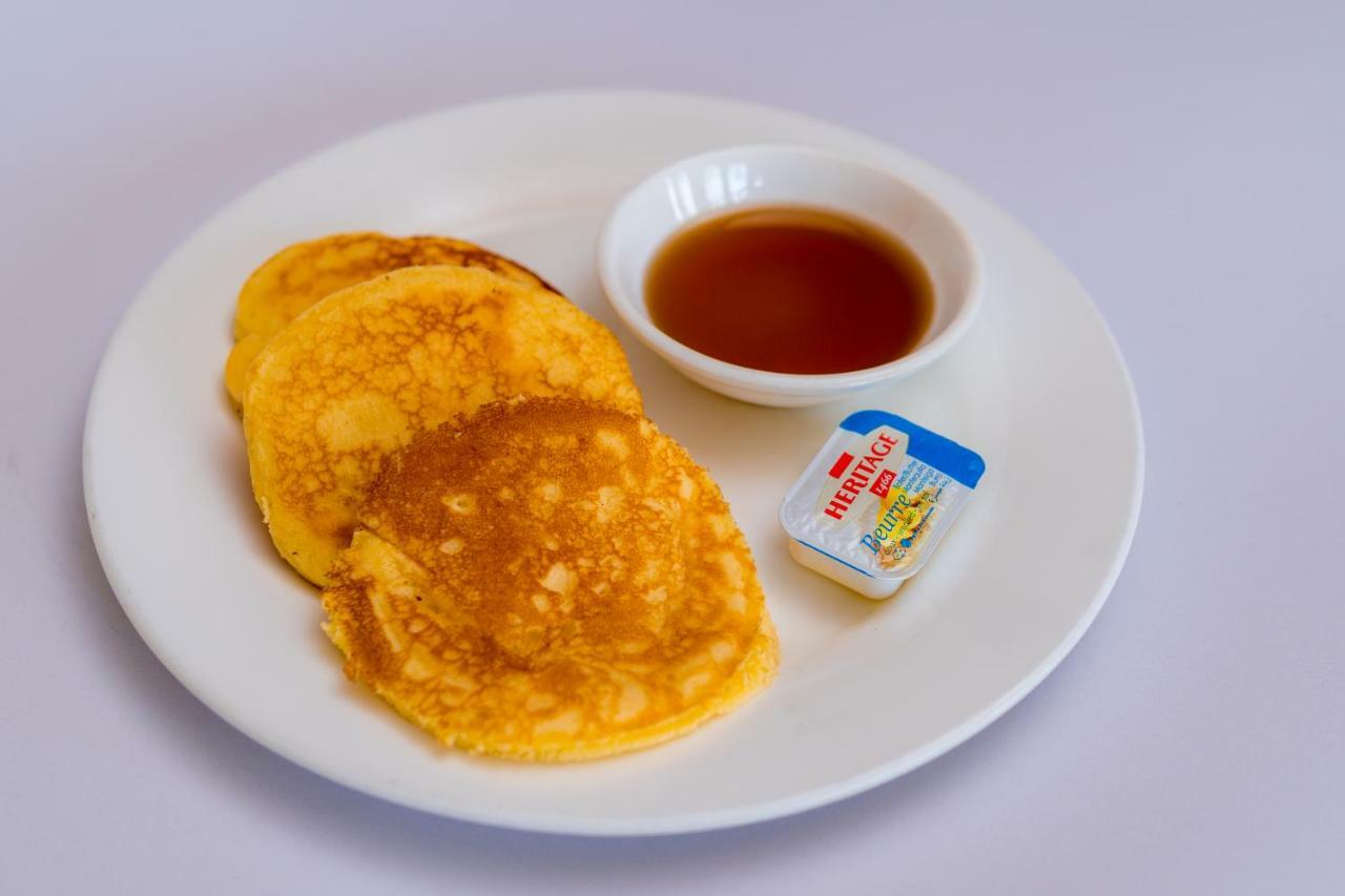 비바 호텔 시엠리아프 외부 사진